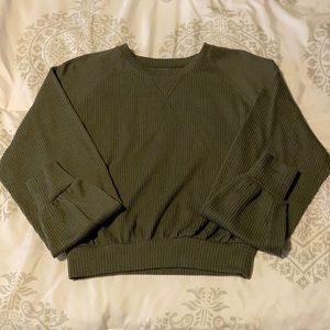 dark army green long sleeve boyfriend tee